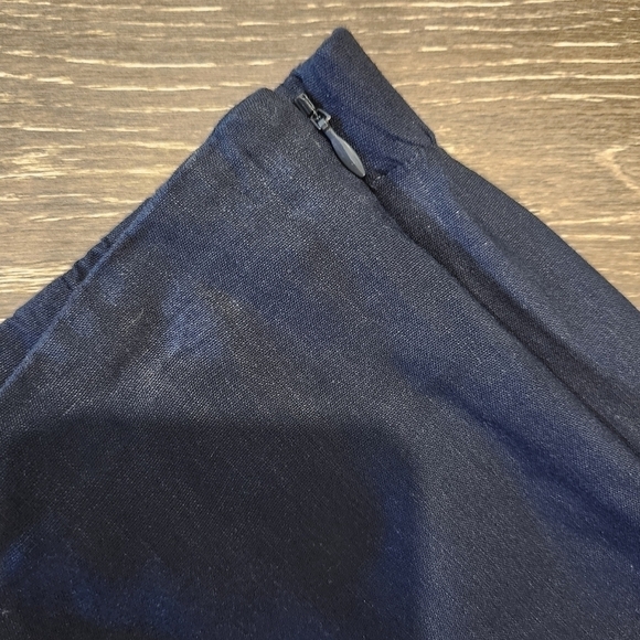 J. Jill Love Linen Navy Wide Leg Cropped Pants with button detailing Size Medium - Picture 4 of 10